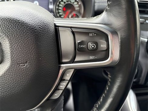 Used 2022 RAM 1500 Laramie image 11