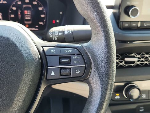 Certified 2023 Honda Accord EX image 21