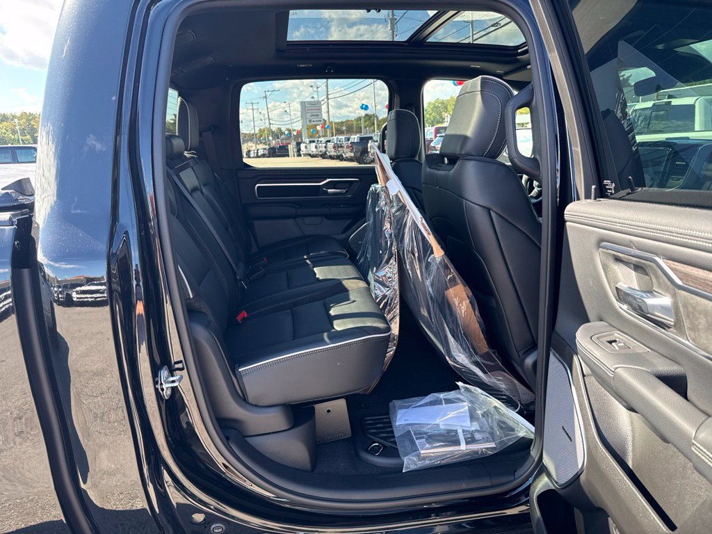 New 2027 RAM 1500 Laramie AWD/4WD image 26
