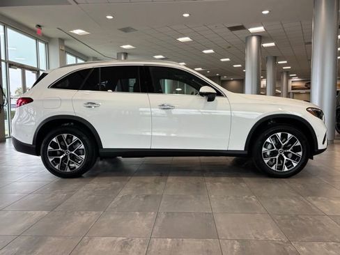 New 2026 Mercedes-Benz GLC 350e 4MATIC image 2