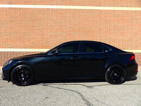 Used 2018 Lexus IS 300 F Sport w/ F Sport Package image 5