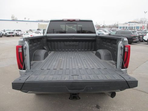 Certified 2025 GMC Sierra 3500 Denali Ultimate image 7