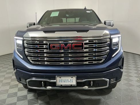 Used 2022 GMC Sierra 1500 Denali w/ Denali Reserve Package image 3