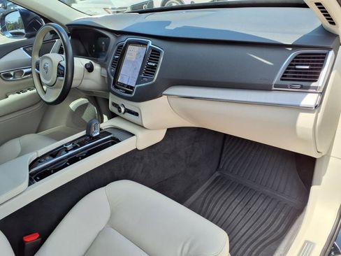 Certified 2024 Volvo XC90 B5 Core w/ Protection Package Premier image 10