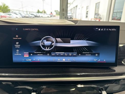 New 2026 BMW X5 xDrive50e w/ Executive Package AWD/4WD image 25