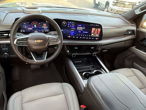 Used 2025 Chevrolet Tahoe LT w/ Comfort Package RWD image 25