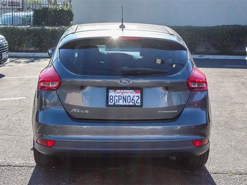 Used 2017 Ford Focus Titanium image 6