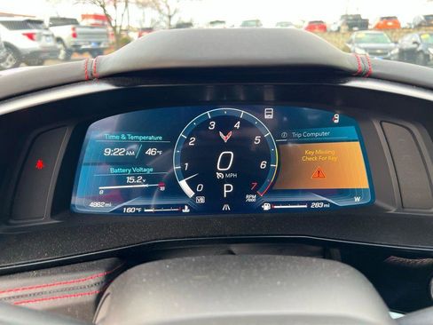 Used 2023 Chevrolet Corvette Stingray Premium Cpe w/ Body-Color Dual Roof Package image 44