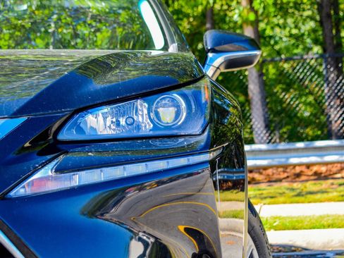 Used 2016 Lexus NX 200t FWD image 4