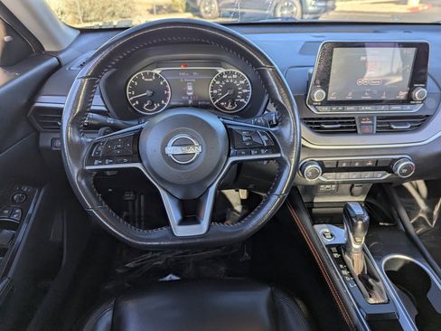 Certified 2023 Nissan Altima 2.5 SR image 17