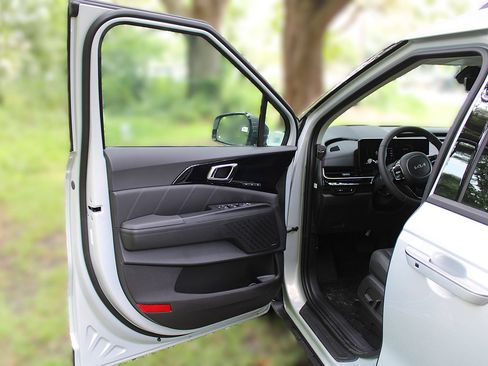 New 2026 Kia Carnival SX Prestige FWD image 25