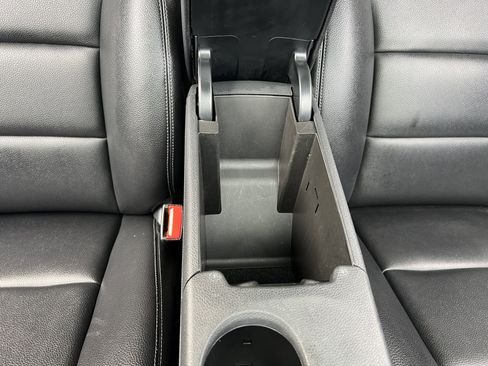 Used 2018 Mercedes-Benz GLA 250 4MATIC image 25