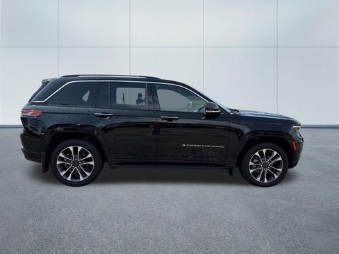 Certified 2023 Jeep Grand Cherokee Overland w/ Adv Protech Group III AWD/4WD image 8