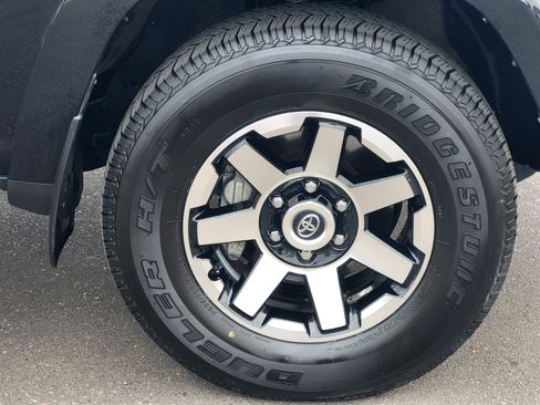 Certified 2023 Toyota 4Runner TRD Off-Road Premium w/ Off Road Premium Plus Package AWD/4WD image 8