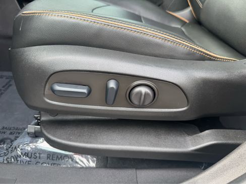 Used 2022 GMC Terrain AT4 w/ Infotainment Package II image 13