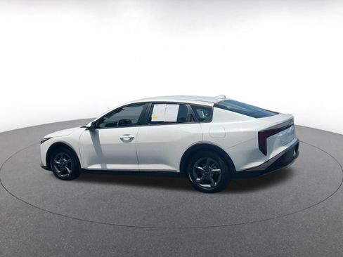 Used 2025 Kia K4 FWD image 10