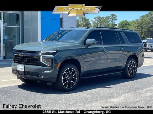 Used 2025 Chevrolet Suburban RST w/ Advanced Technology Package AWD/4WD image 1