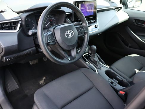 Used 2024 Toyota Corolla LE FWD image 3