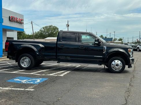 Used 2022 Ford F450 Lariat w/ Lariat Value Package AWD/4WD image 4