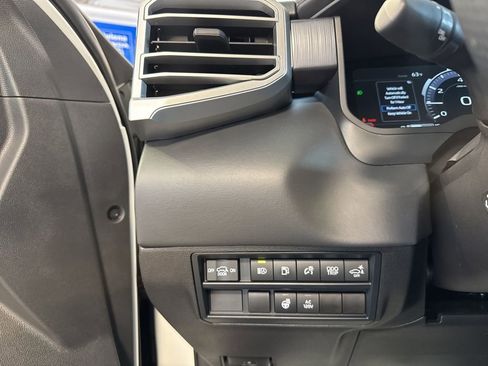 Used 2025 Toyota Sequoia Platinum w/ TRD Off-Road Package AWD/4WD image 21