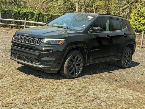 New 2025 Jeep Compass Limited w/ High Altitude Package image 5