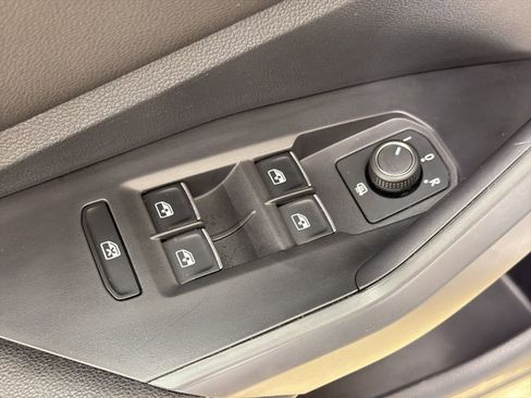 Used 2025 Volkswagen Jetta S FWD image 12