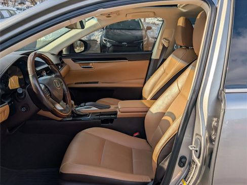 Used 2018 Lexus ES 350 w/ Navigation System Package image 13