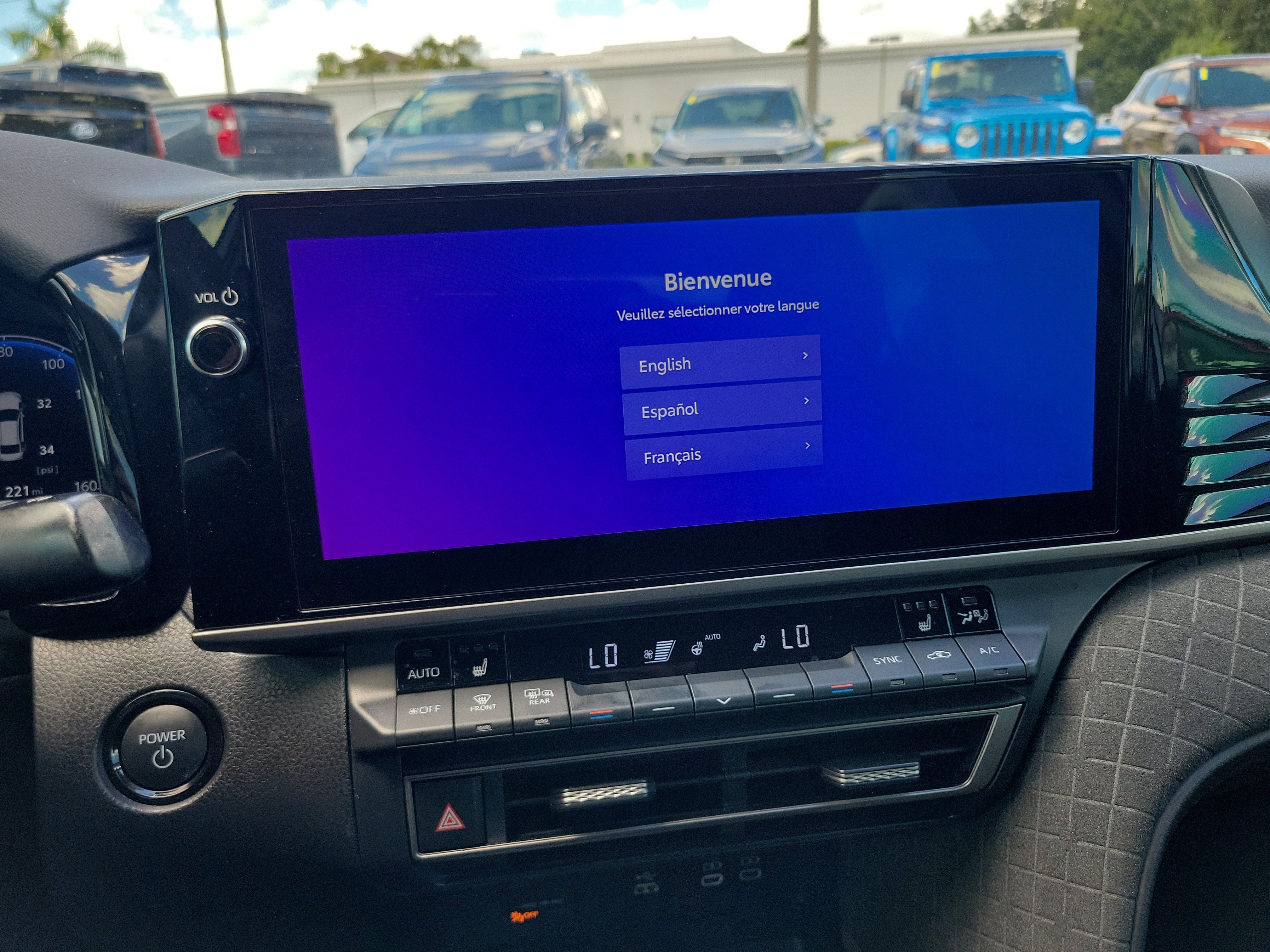 Used 2025 Toyota Camry XLE FWD image 24