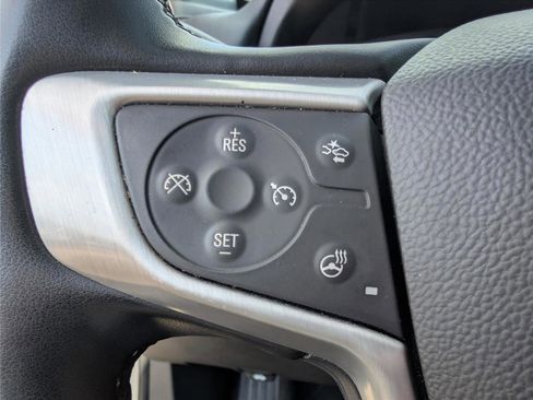 Used 2024 GMC Terrain SLT image 23