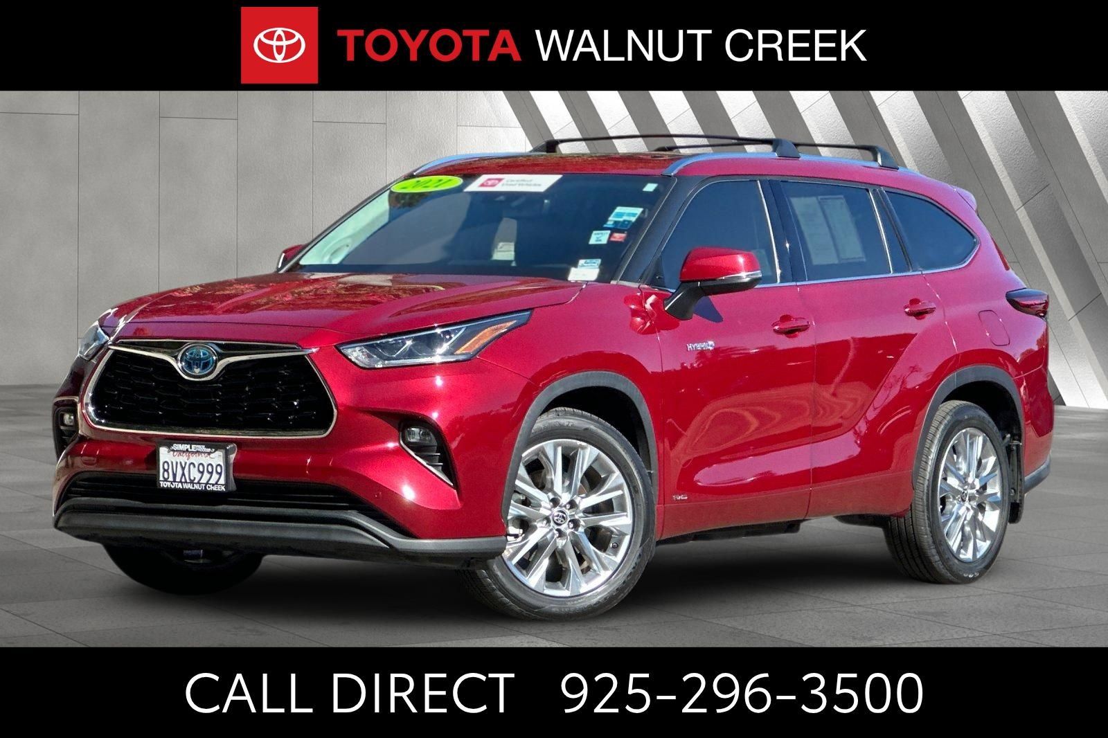 Certified 2021 Toyota Highlander Limited AWD/4WD image 1