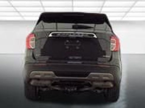 Used 2024 Ford Explorer XLT w/ Equipment Group 202A AWD/4WD image 15