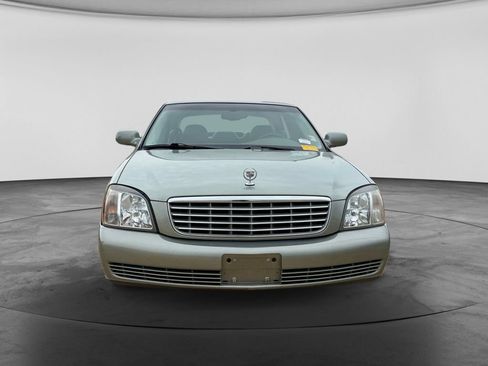 Used 2005 Cadillac De Ville FWD image 2