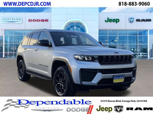 New 2026 Jeep Grand Cherokee Altitude image 1