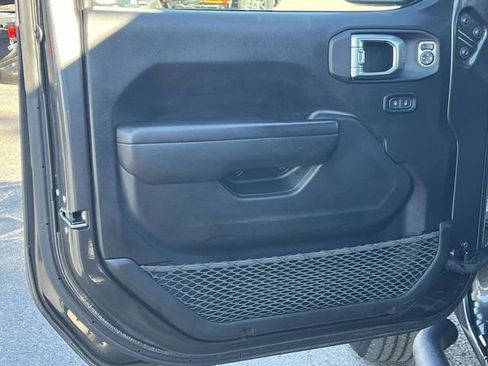 Used 2021 Jeep Wrangler Unlimited Sport image 14