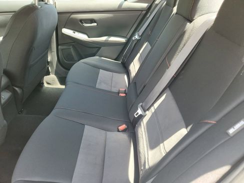 New 2025 Nissan Sentra SR w/ Midnight Edition image 12