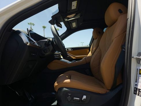 New 2027 BMW X6 xDrive40i w/ Premium Package AWD/4WD image 7
