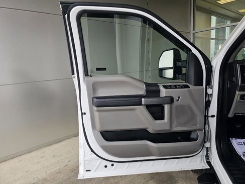 Used 2019 Ford F250 XLT image 18