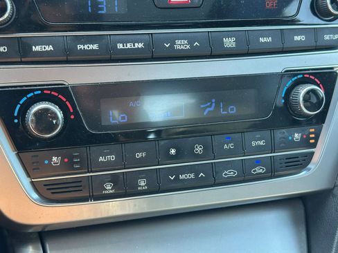 Used 2015 Hyundai Sonata Limited 2.0T image 32