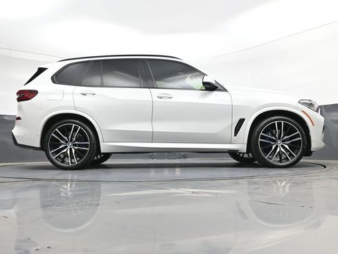 Used 2021 BMW X5 xDrive40i w/ M Sport Package AWD/4WD image 19