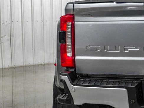 Used 2024 Ford F350 Lariat AWD/4WD image 51