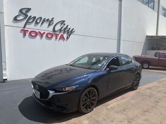 Used 2025 MAZDA MAZDA3 s FWD video 2