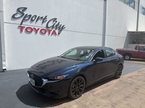 Used 2025 MAZDA MAZDA3 s FWD image 2
