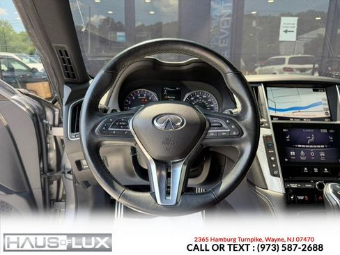 Used 2017 INFINITI Q60 Red Sport 400 AWD/4WD image 22