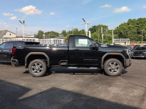 New 2026 GMC Sierra 2500 SLE w/ SLE Convenience Package AWD/4WD image 4