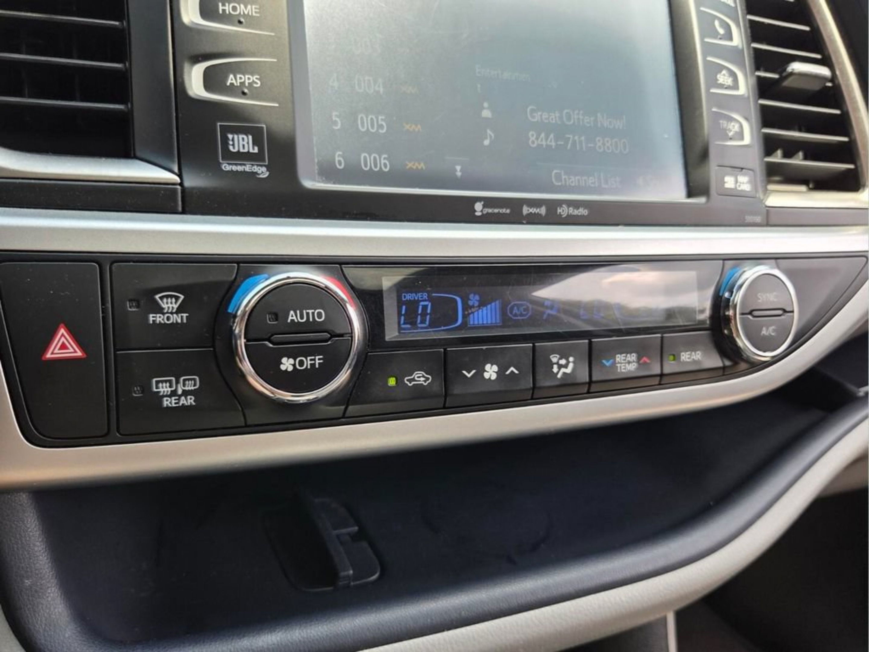 Used 2016 Toyota Highlander Limited AWD/4WD image 24