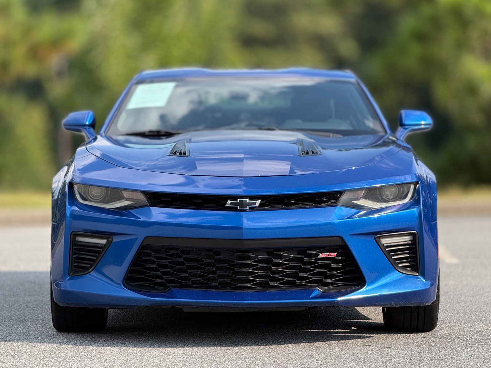 Used 2018 Chevrolet Camaro SS RWD image 3