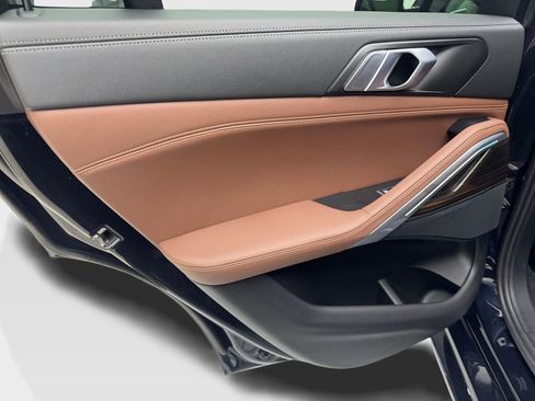 Used 2023 BMW X6 xDrive40i w/ M Sport Package image 38