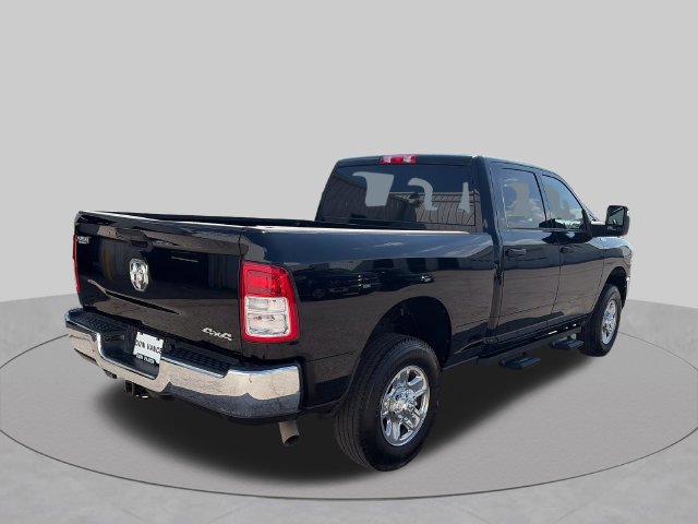 Used 2024 RAM 3500 Tradesman w/ Chrome Appearance Group AWD/4WD image 5
