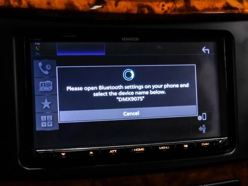 Used 2009 Mercedes-Benz E 550 Sedan image 37