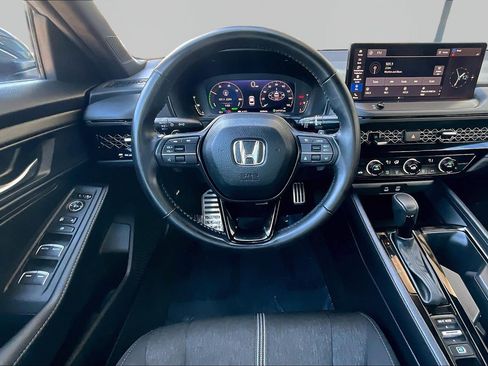 Used 2024 Honda Accord Sport image 9